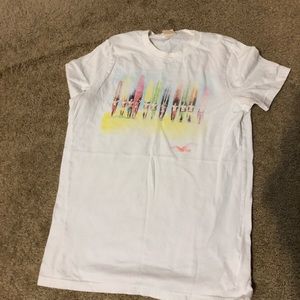 Men’s size medium Hollister short sleeve shirt